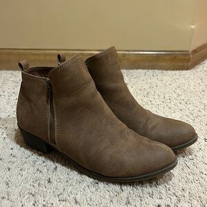 Women’s Madden Girl booties. Size 9.5. Brown
